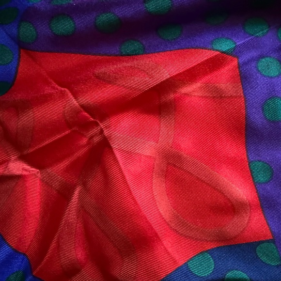 Perry Ellis Red and Blue Patterned Scarf - Picture 4 of 6